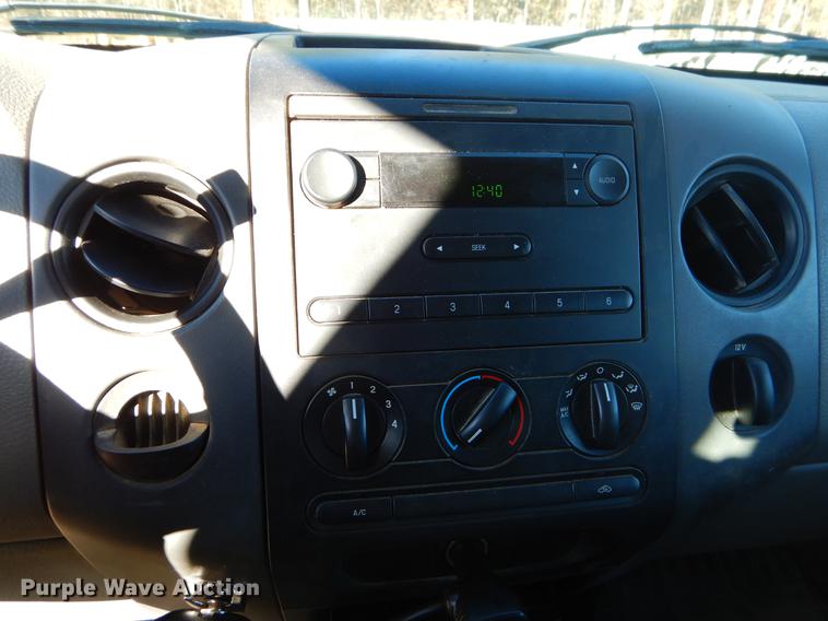 image for item EW9677 2007 Ford F150 XL SuperCab pickup truck