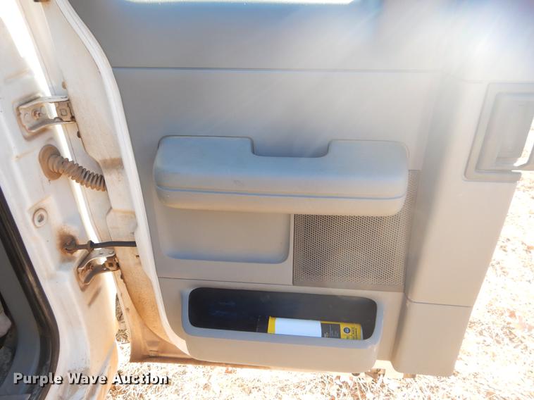 image for item EW9677 2007 Ford F150 XL SuperCab pickup truck