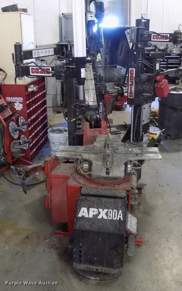 image for item FE9257 Coats APX90A tire changer