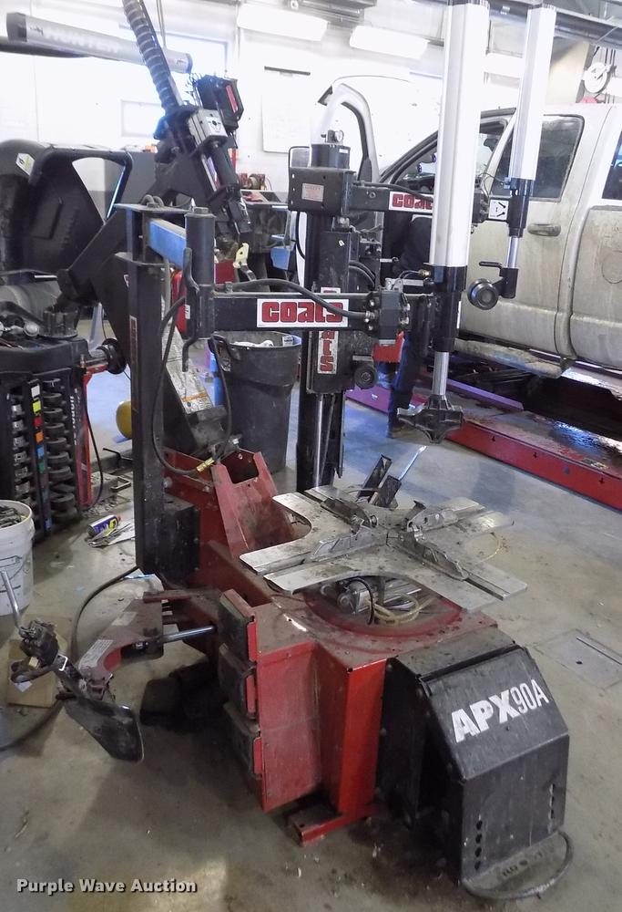 image for item FE9257 Coats APX90A tire changer