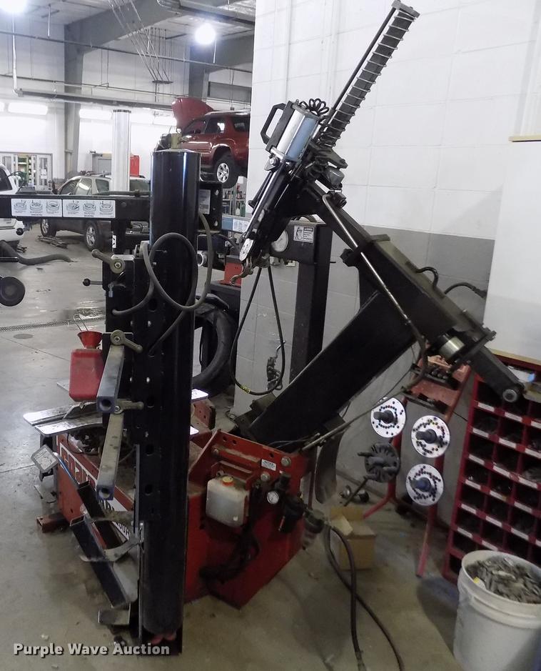 image for item FE9257 Coats APX90A tire changer