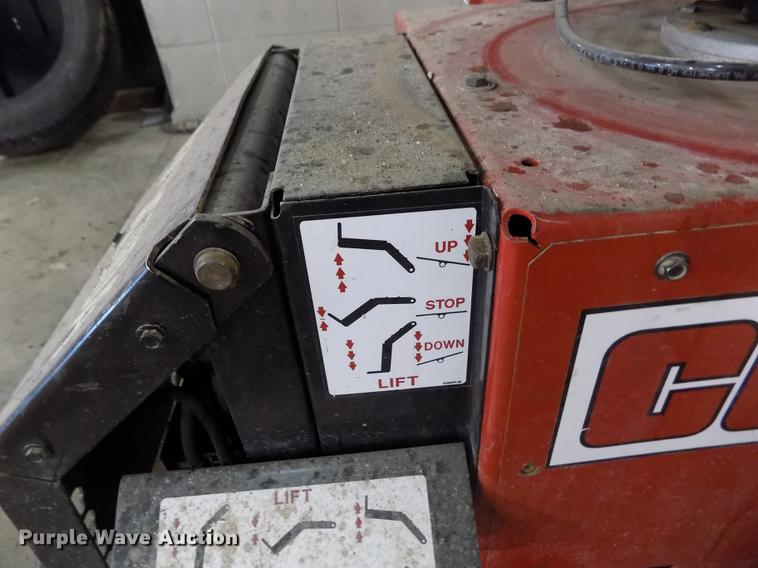 image for item FE9257 Coats APX90A tire changer