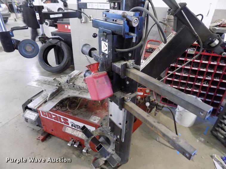 image for item FE9257 Coats APX90A tire changer