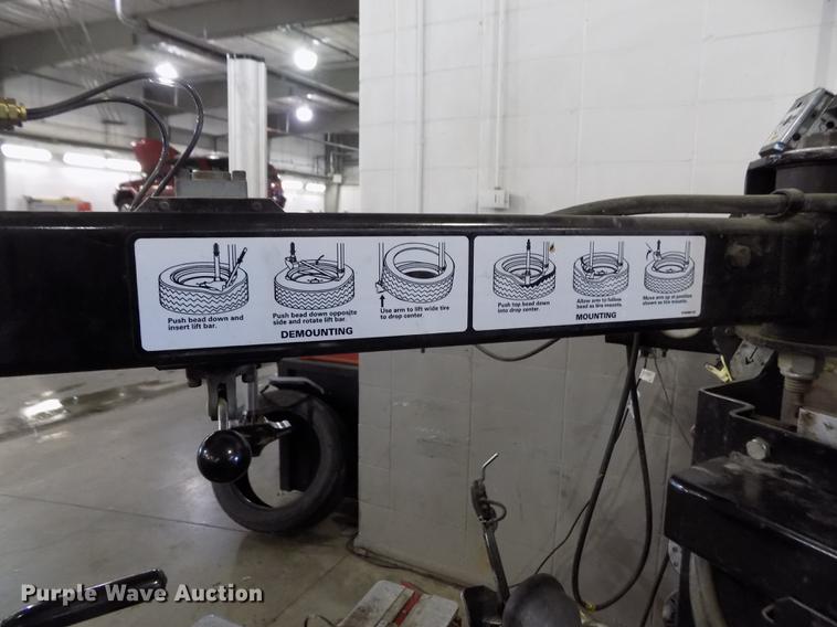 image for item FE9257 Coats APX90A tire changer