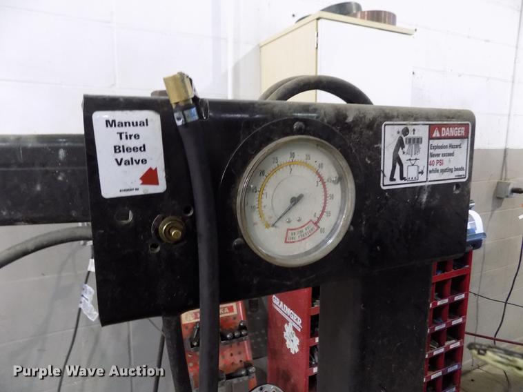 image for item FE9257 Coats APX90A tire changer