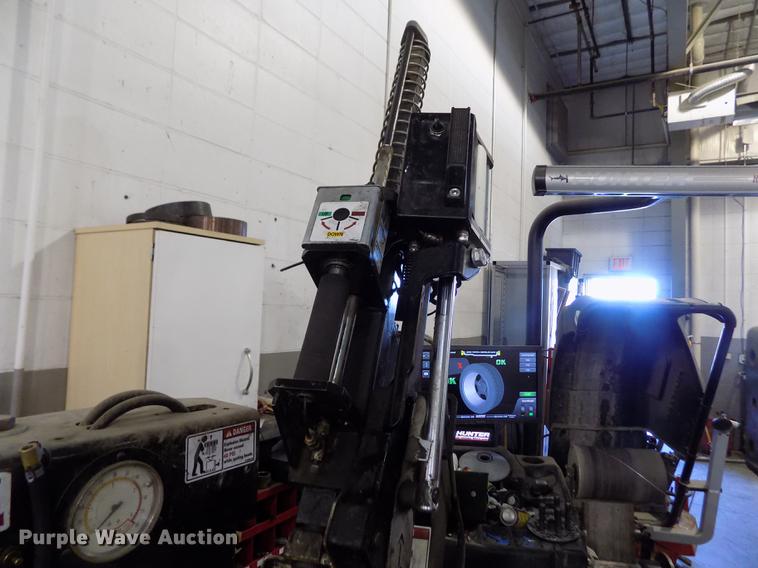 image for item FE9257 Coats APX90A tire changer