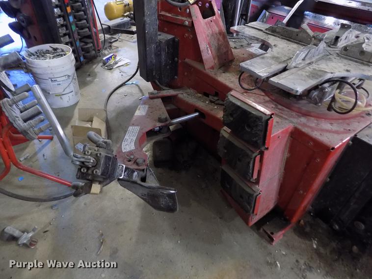 image for item FE9257 Coats APX90A tire changer