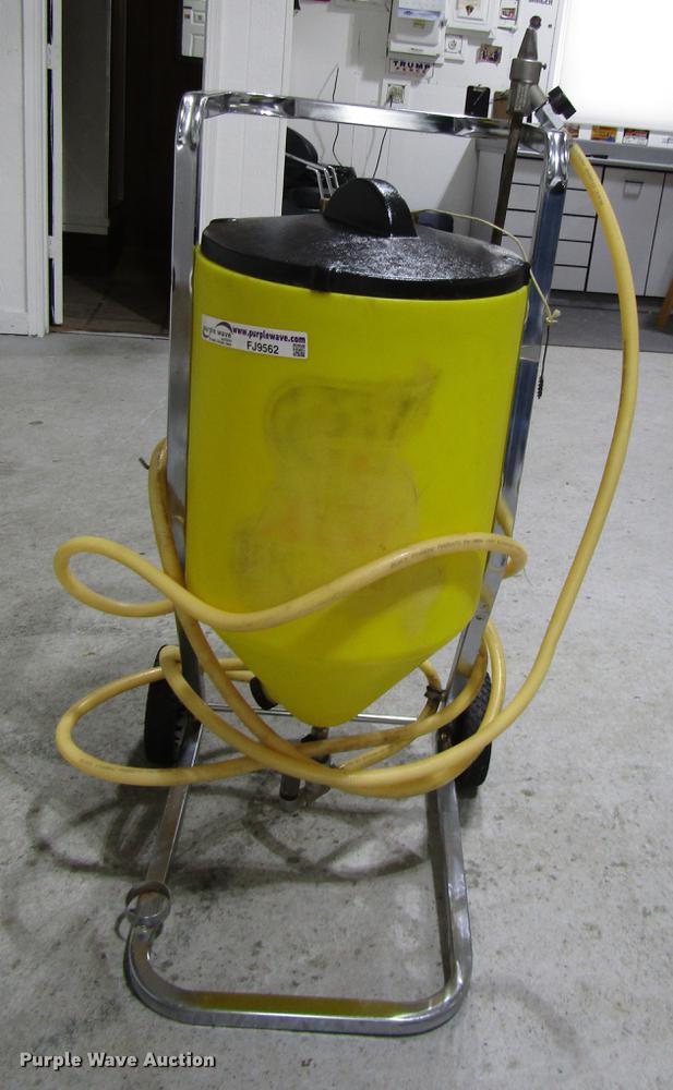 image for item FJ9562 Baking soda blaster