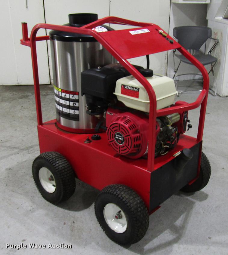 image for item FJ9563 Easy Kleen Magnum 4000 Series Gold RB5050HR pressure washer