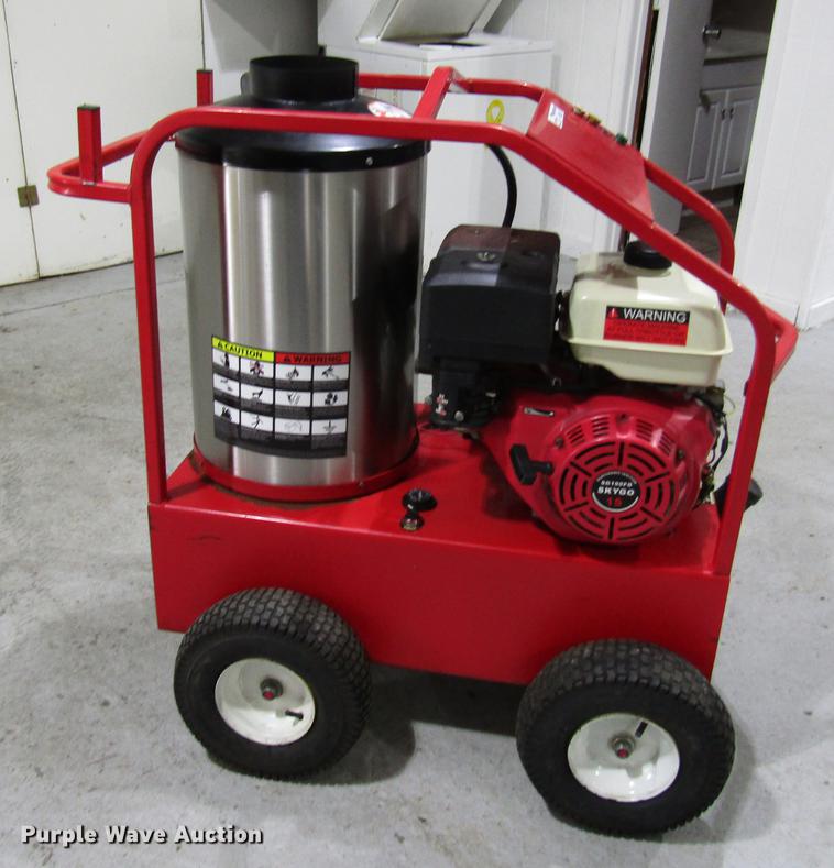 image for item FJ9563 Easy Kleen Magnum 4000 Series Gold RB5050HR pressure washer