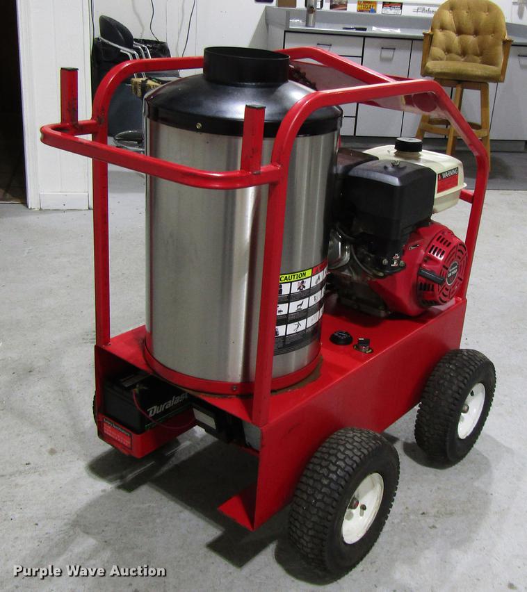 image for item FJ9563 Easy Kleen Magnum 4000 Series Gold RB5050HR pressure washer