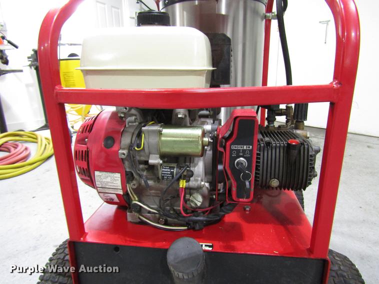 image for item FJ9563 Easy Kleen Magnum 4000 Series Gold RB5050HR pressure washer