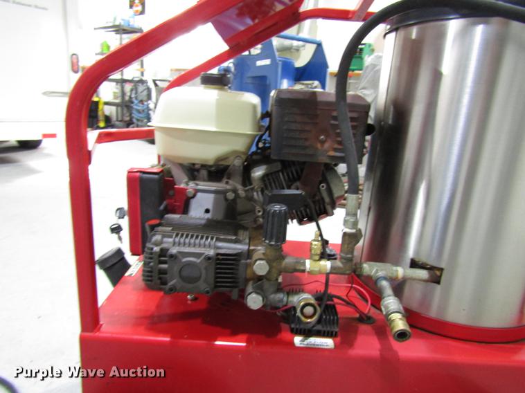 image for item FJ9563 Easy Kleen Magnum 4000 Series Gold RB5050HR pressure washer