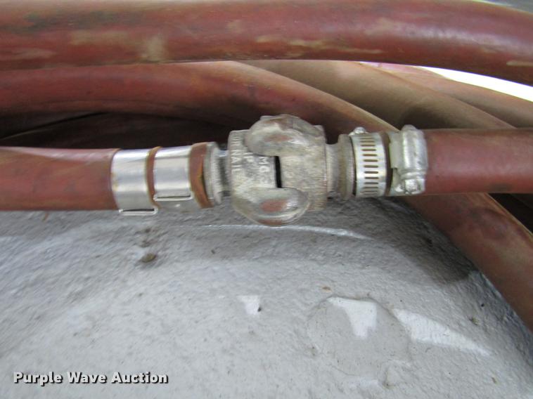 image for item FJ9564 (3) 50'L x 3/4" air hoses