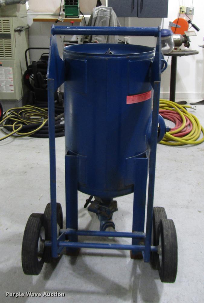 image for item FJ9565 Empire sandblasting pot