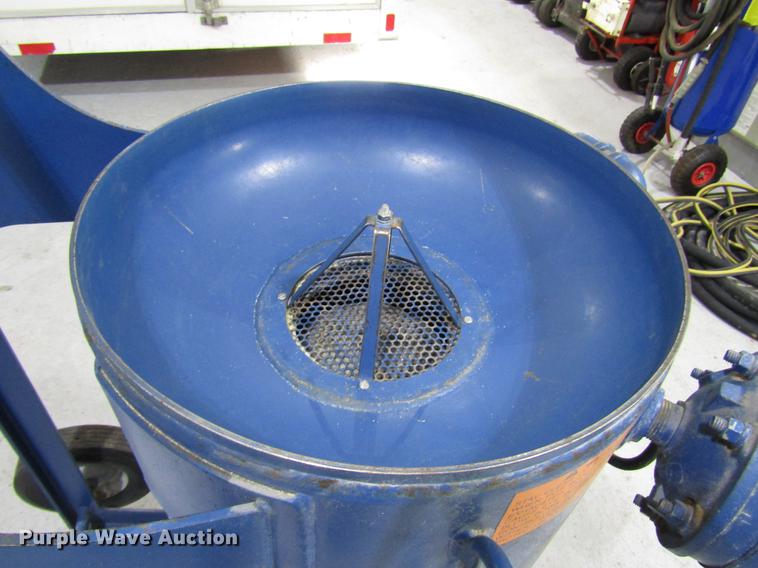 image for item FJ9565 Empire sandblasting pot