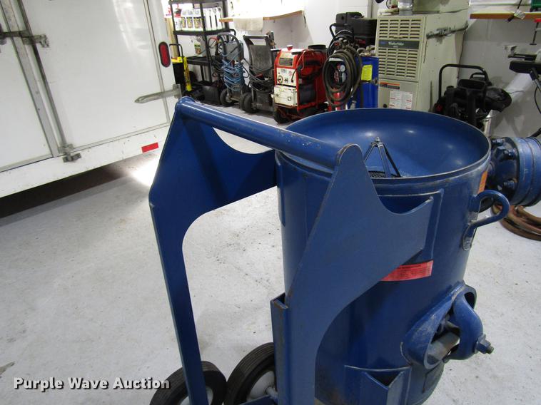 image for item FJ9565 Empire sandblasting pot