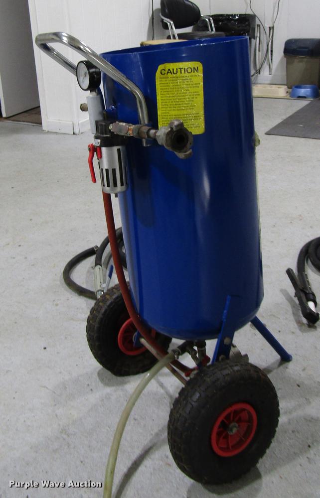 image for item FJ9566 Bady Boy sandblasting pot