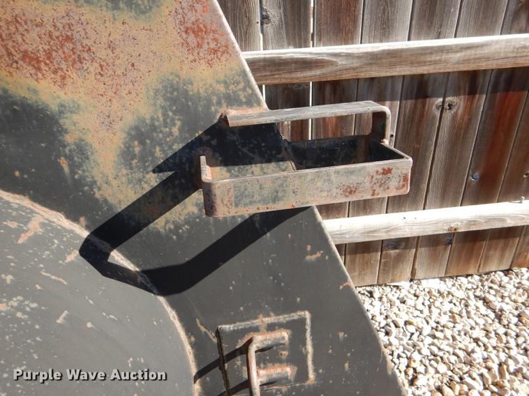 Trash chute in Topeka, KS Item FS9477 sold Purple Wave