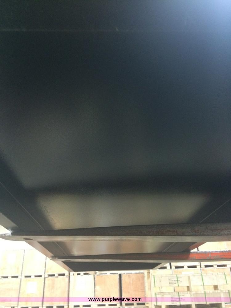 image for item G1382 Steel tool bench