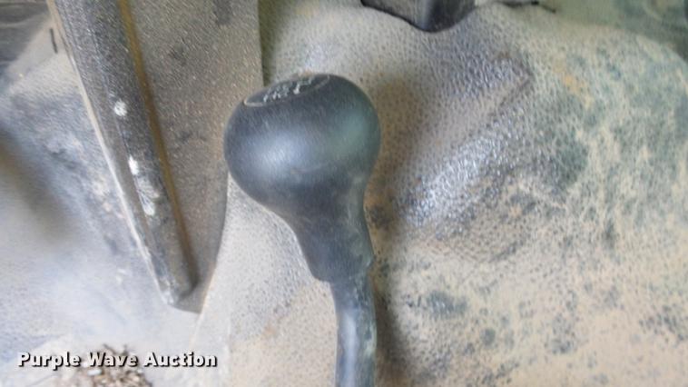 image for item AM9021 2011 Ford F450 Super Duty Crew Cab utility truck