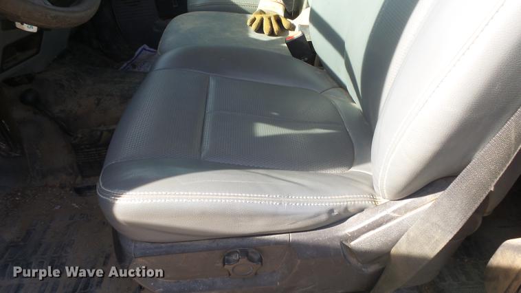 image for item AM9021 2011 Ford F450 Super Duty Crew Cab utility truck