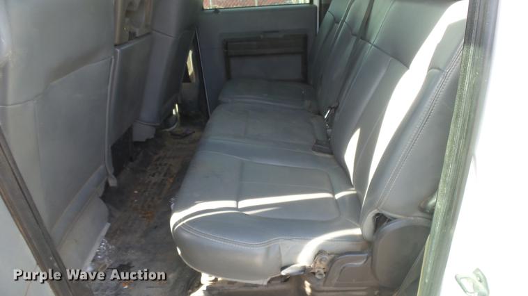 image for item AM9021 2011 Ford F450 Super Duty Crew Cab utility truck