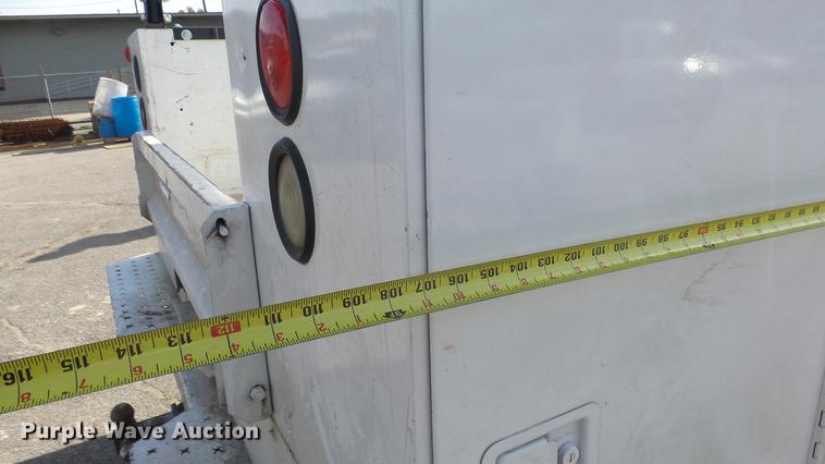 image for item AM9021 2011 Ford F450 Super Duty Crew Cab utility truck