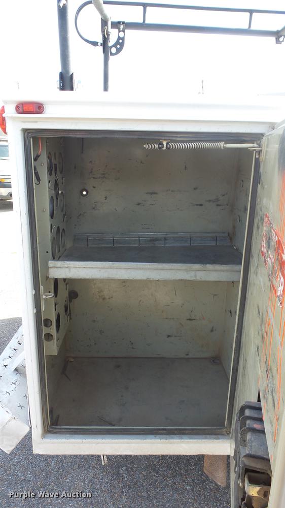 image for item AM9021 2011 Ford F450 Super Duty Crew Cab utility truck