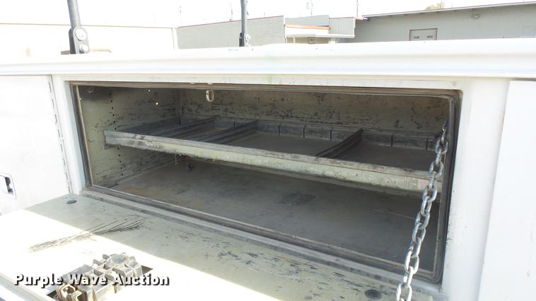 image for item AM9021 2011 Ford F450 Super Duty Crew Cab utility truck