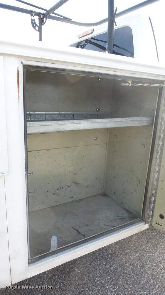 image for item AM9021 2011 Ford F450 Super Duty Crew Cab utility truck