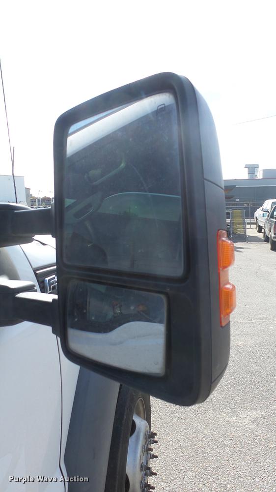 image for item AM9021 2011 Ford F450 Super Duty Crew Cab utility truck