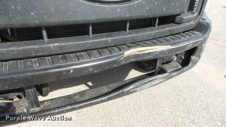 image for item AM9021 2011 Ford F450 Super Duty Crew Cab utility truck