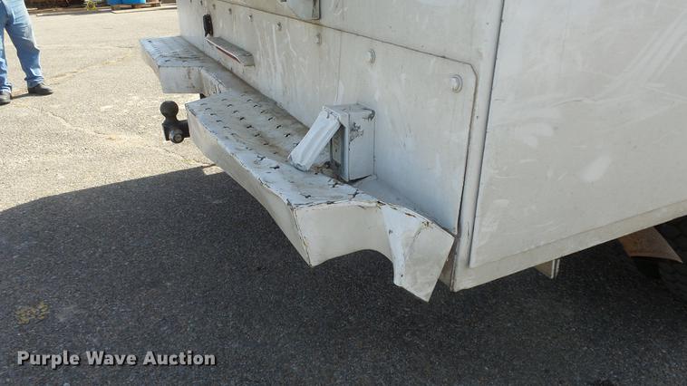 image for item AM9021 2011 Ford F450 Super Duty Crew Cab utility truck