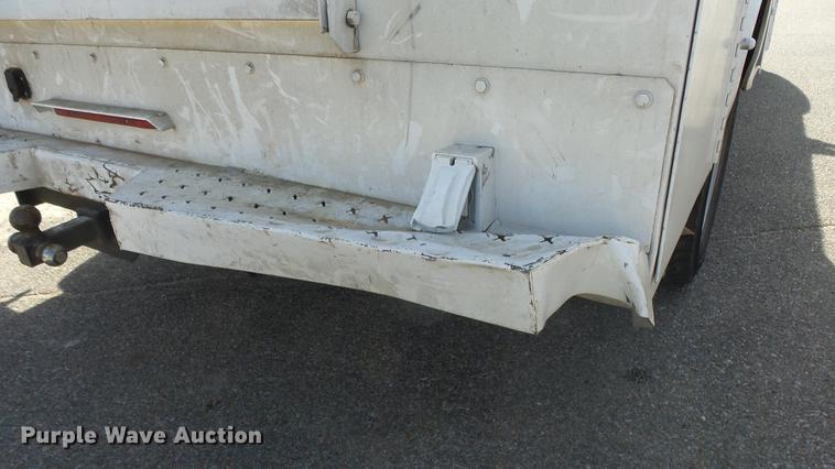 image for item AM9021 2011 Ford F450 Super Duty Crew Cab utility truck