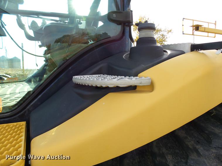 image for item DA3588 2009 Challenger MT865C tractor with tile plow