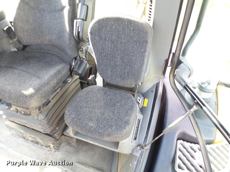 image for item DA3588 2009 Challenger MT865C tractor with tile plow