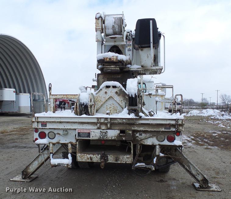image for item DB2056 1996 International 4700 bucket truck