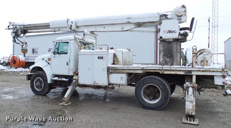 image for item DB2056 1996 International 4700 bucket truck