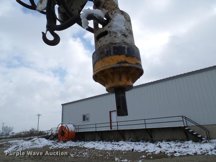 image for item DB2056 1996 International 4700 bucket truck