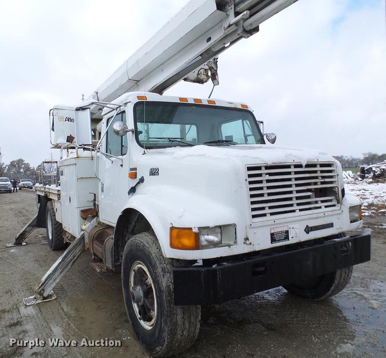 image for item DB2056 1996 International 4700 bucket truck
