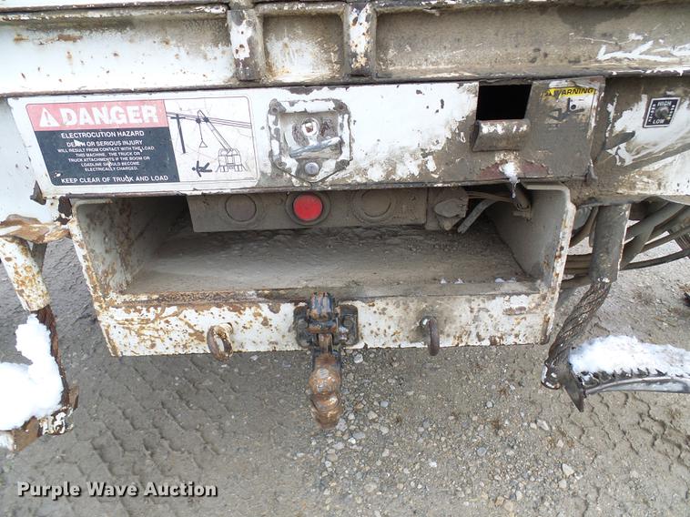 image for item DB2056 1996 International 4700 bucket truck