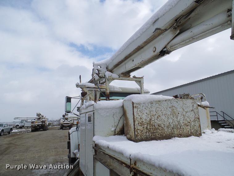 image for item DB2056 1996 International 4700 bucket truck