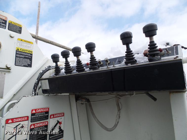 image for item DB2056 1996 International 4700 bucket truck