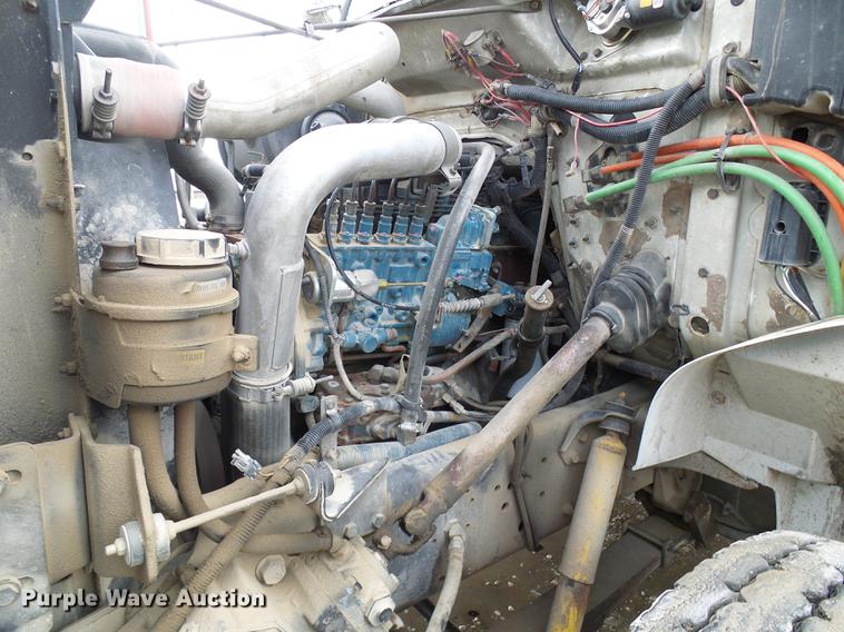 image for item DB2056 1996 International 4700 bucket truck