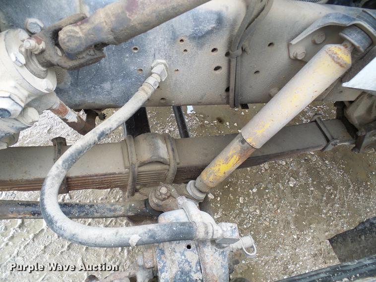 image for item DB2056 1996 International 4700 bucket truck