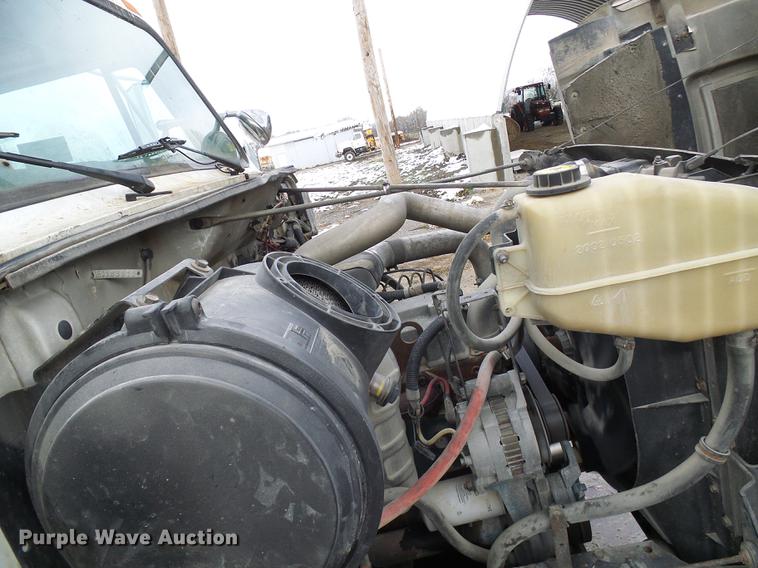 image for item DB2056 1996 International 4700 bucket truck