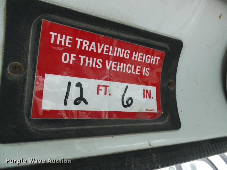 image for item DB2056 1996 International 4700 bucket truck