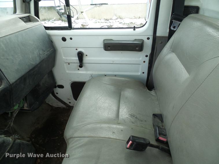 image for item DB2056 1996 International 4700 bucket truck