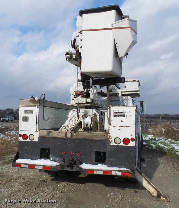 image for item DB2057 1993 International 4900 bucket truck